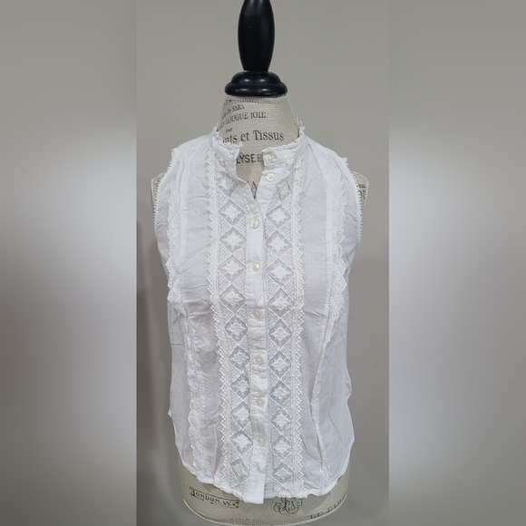Anthropologie Tops - Anthropologie White Sleeveless Lace Top Sz.S
